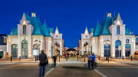 designer outlet mcarthurglen.